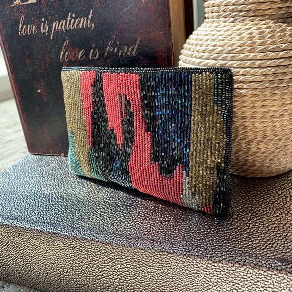 Neiman Marcus pouch purse - Picture 2 of 6